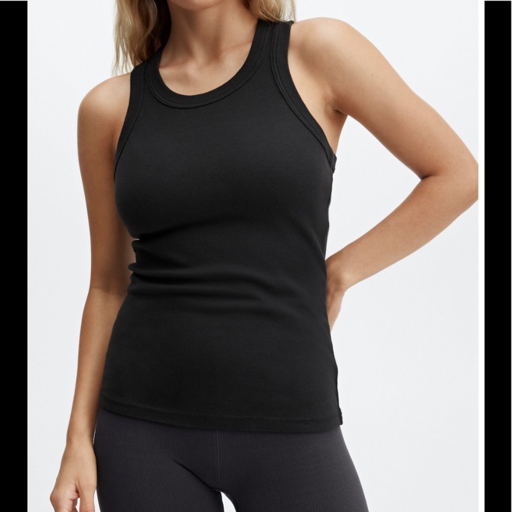 Fabletics crewbeck tank